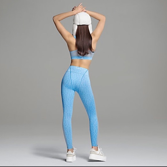 Ivy Park monogrammed sports bra in blue - Picture 2 of 5